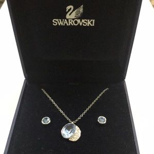 Swarovski necklace and earring set